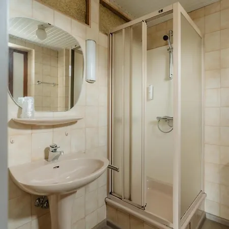 Saint-hubert Hotel 3*